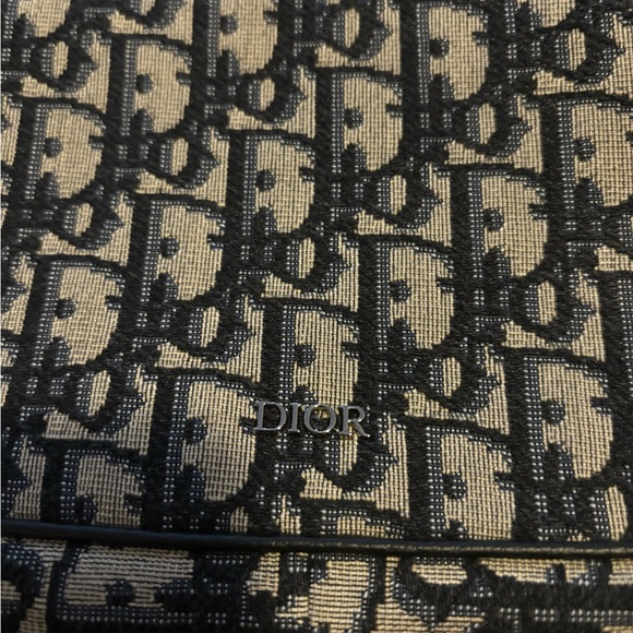 DIOR Toiletry Bag 
Beige and Black Dior Oblique Jacquard - Picture 3 of 7